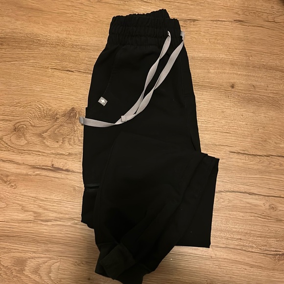 Figs pants - Picture 2 of 5